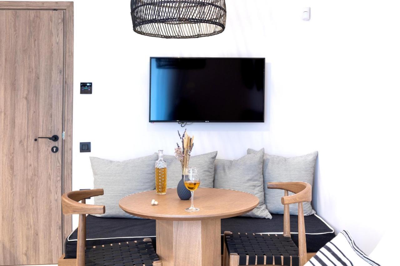 Elmaral Living Experience "Adults Only" Apartamento Agia Pelagia  Exterior foto