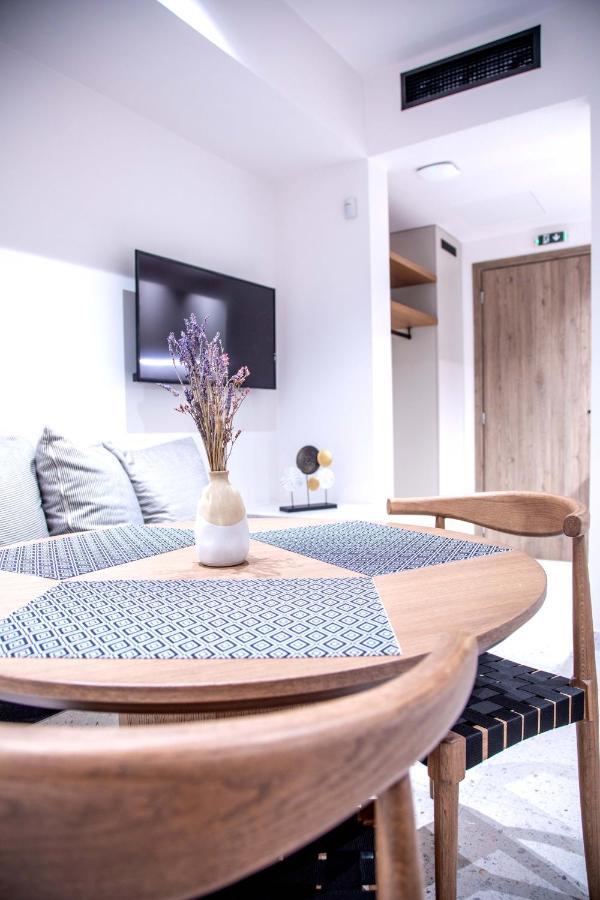 Elmaral Living Experience "Adults Only" Apartamento Agia Pelagia  Exterior foto